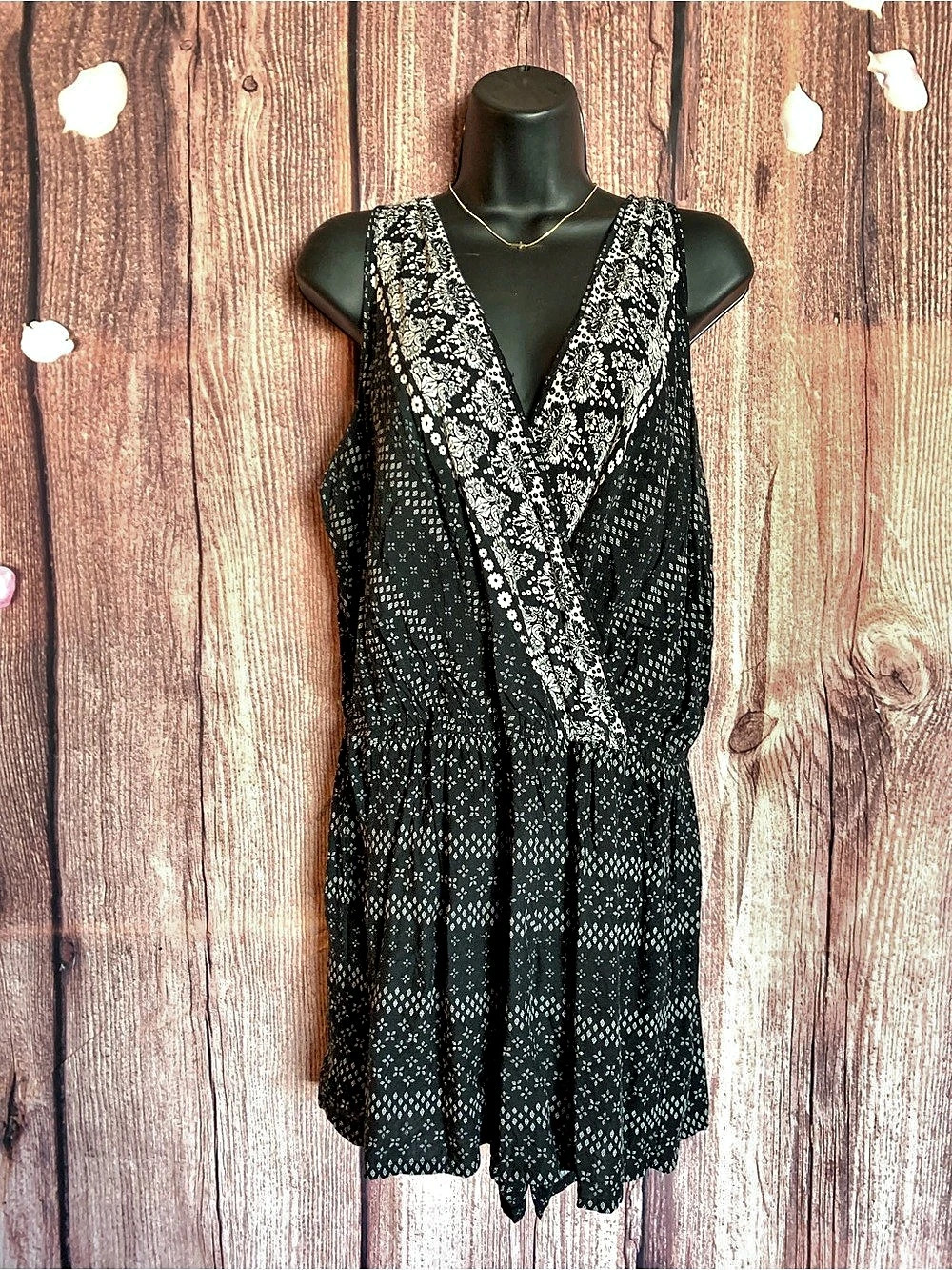 Mossimo Supply Co. Black & White Print Romper Size XL